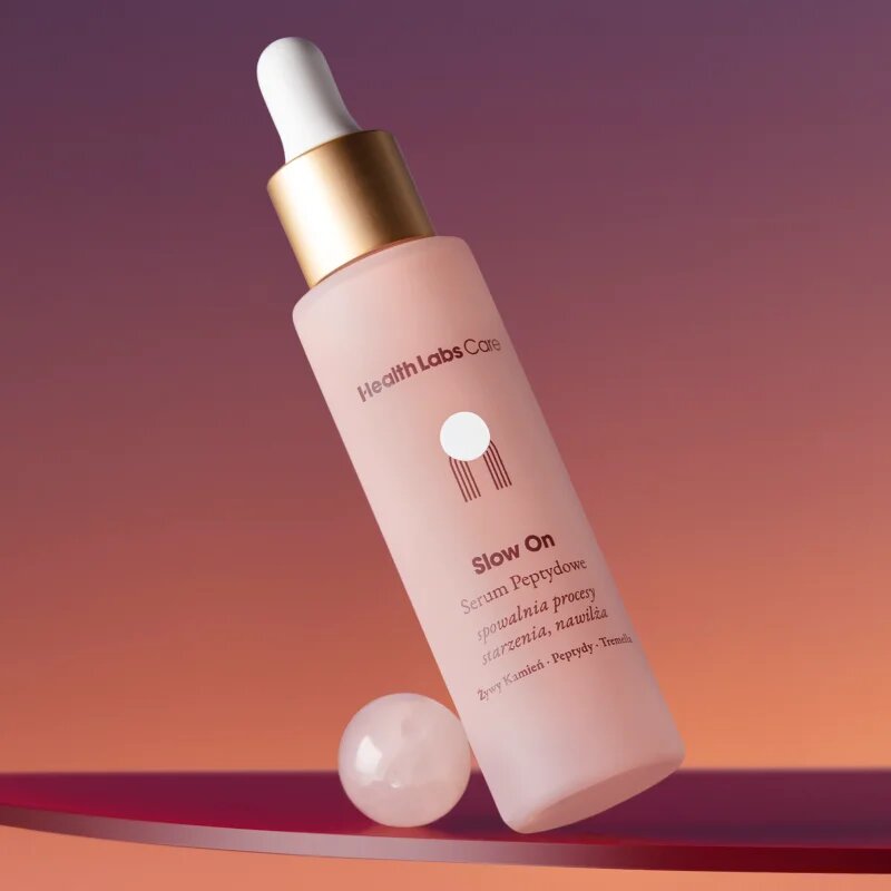 Health Labs Care Slow On vyhlazující sérum pro hydrataci a rozjasnění pleti s peptidy 30 ml