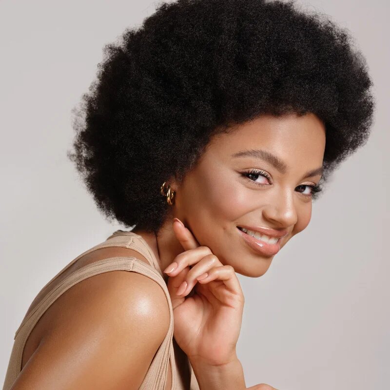 Inglot AMC krémový rozjasňovač na obličej a tělo odstín 69 15 ml