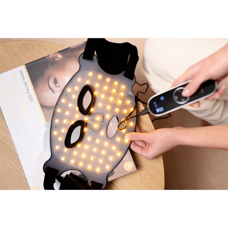 innoGIO GIOperfect GIO-780 ošetřující LED maska na obličej 1 ks