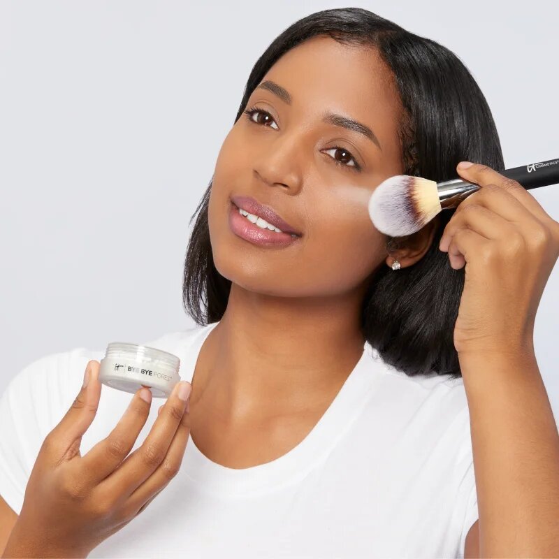 IT Cosmetics Bye Bye Pores Poreless Finish Loose Setting Powder rozjasňující sypký pudr pro sametový vzhled pleti odstín Translucent 6.8 g