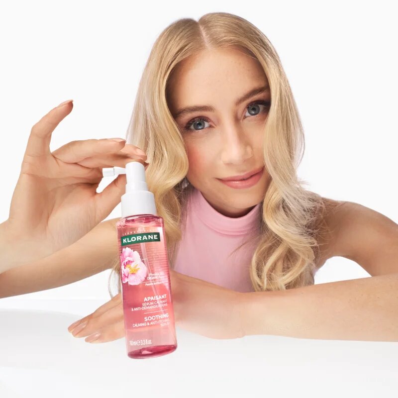 Klorane Pivoňka Soothing Calming & Anti-Itching Serum zklidňující sérum pro citlivou a podrážděnou vlasovou pokožku 100 ml