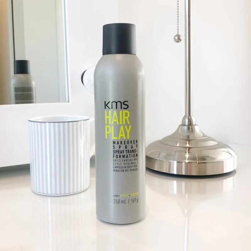 KMS Hair Play Makeover Spray sprej na vlasy pro osvěžení 250 ml