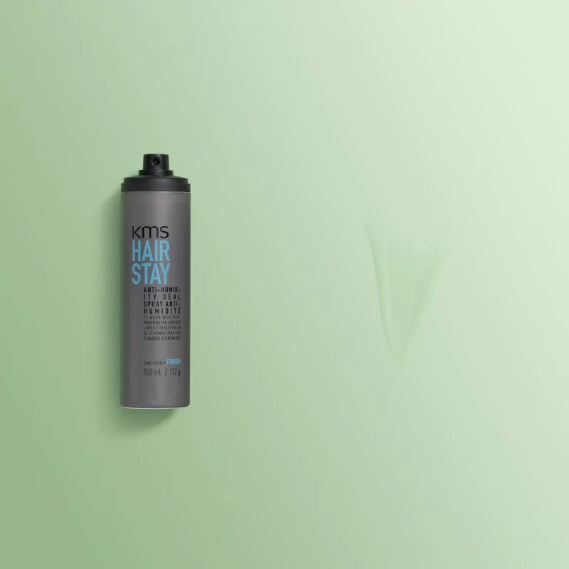 KMS Hair Stay Anti-Humidity Seal sprej na vlasy pro přirozenou fixaci a lesk vlasů 75 ml