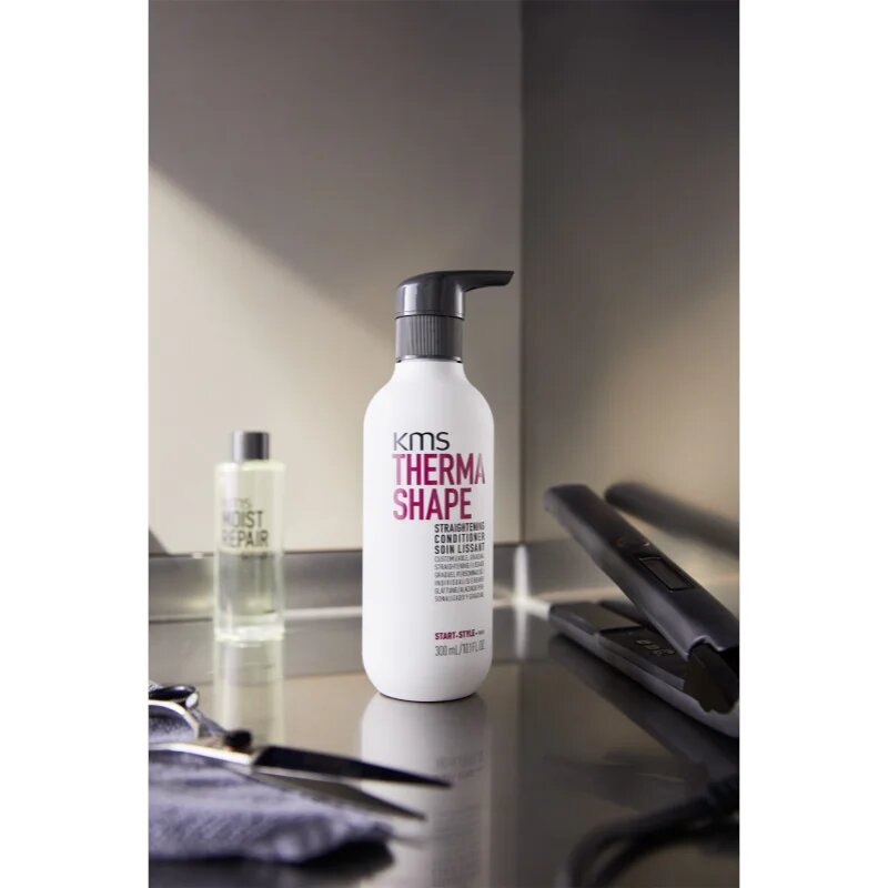 KMS Thermashape Straightening Conditioner hloubkově vyživující kondicionér pro vlasy namáhané teplem 300 ml
