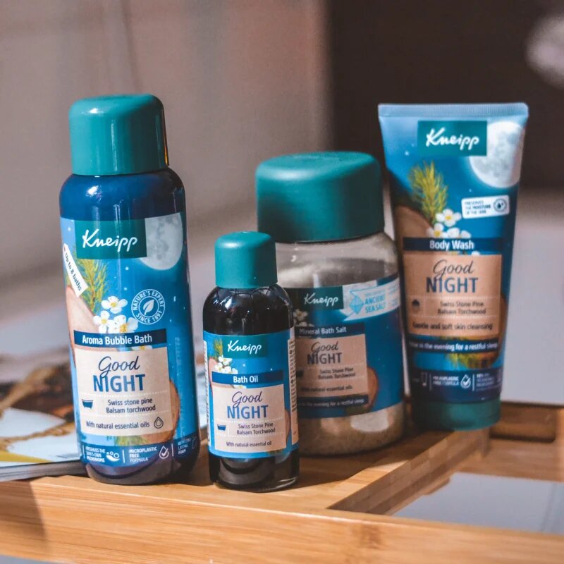 Kneipp Good Night sprchový gel Swiss Stone Pine & Balsam Torchwood 200 ml