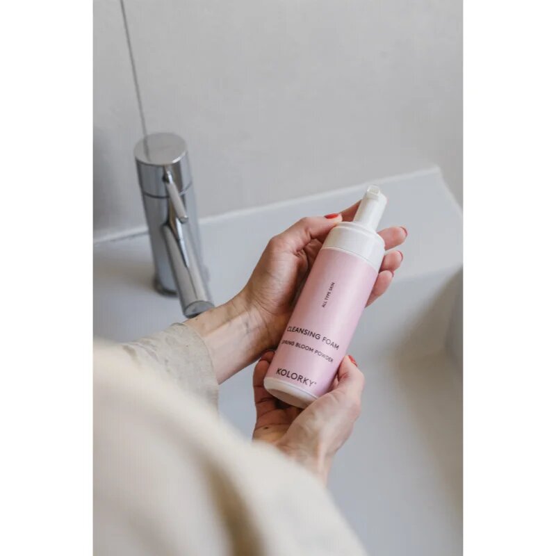 Kolorky Cleansing Foam jemná čisticí pěna Spring Bloom Powder 150 ml