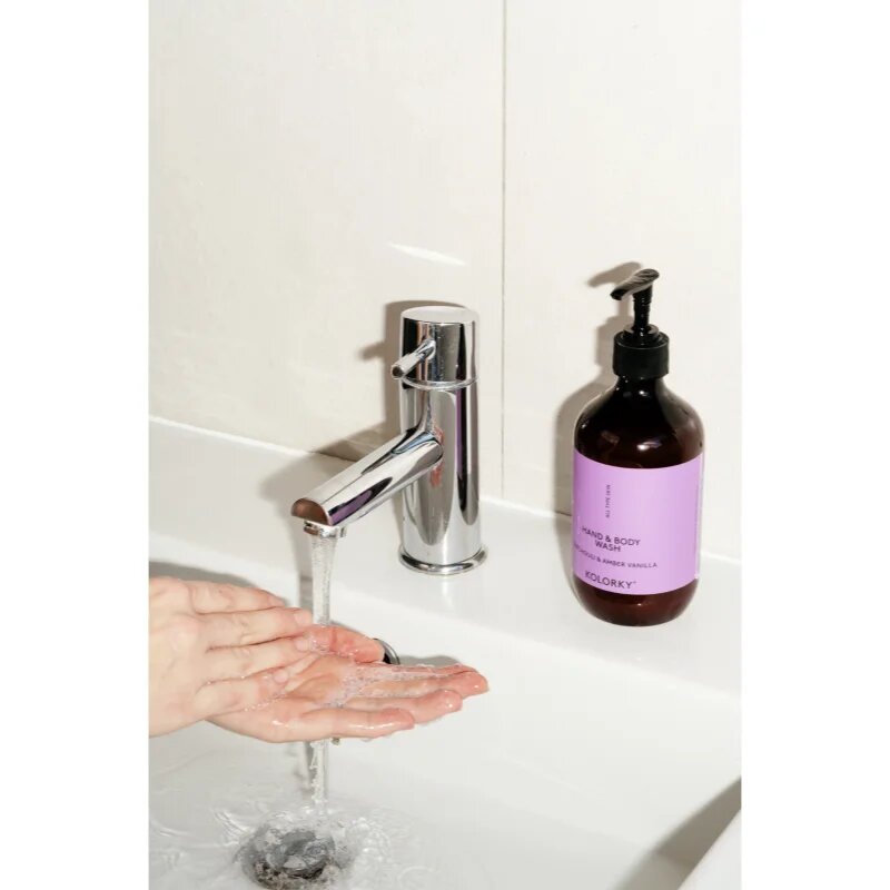 Kolorky Hand & Body Wash mycí gel na ruce a tělo Patchouli &Amber Vanilla 490 ml