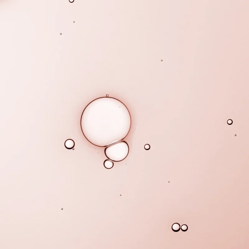 Kora Organics Turmeric Glow Drops rozjasňující sérum s niacinamidem 30 ml