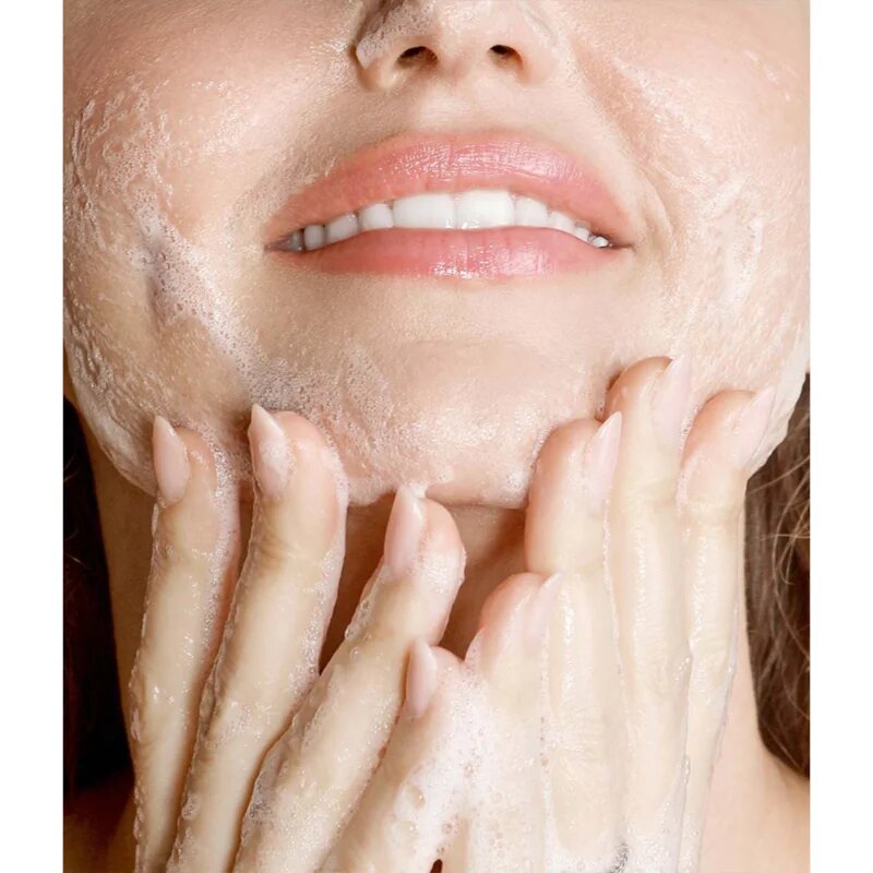 Kora Organics Turmeric Glow Foaming Cleanser čisticí pěna na obličej 30 ml