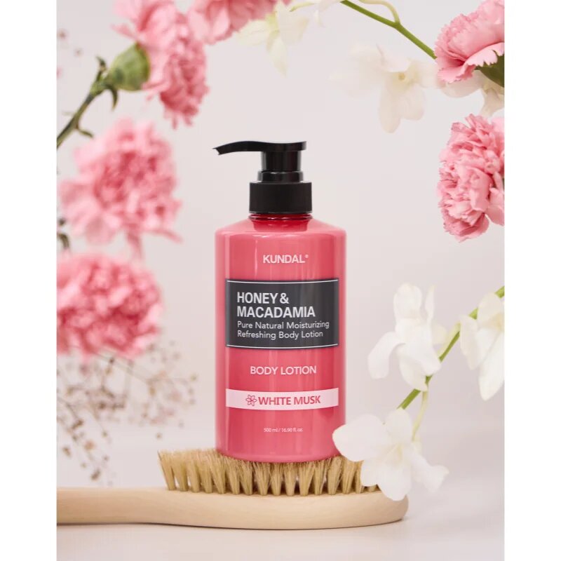 KUNDAL Honey & Macadamia White Musk vyživující tělové mléko s hydratačním účinkem 500 ml