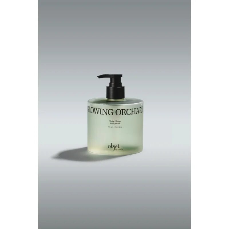 KUNDAL Objet Moist Gleam Body Wash parfémovaný sprchový gel pro intenzivní hydrataci s vůní Glowing Orchard 450 ml