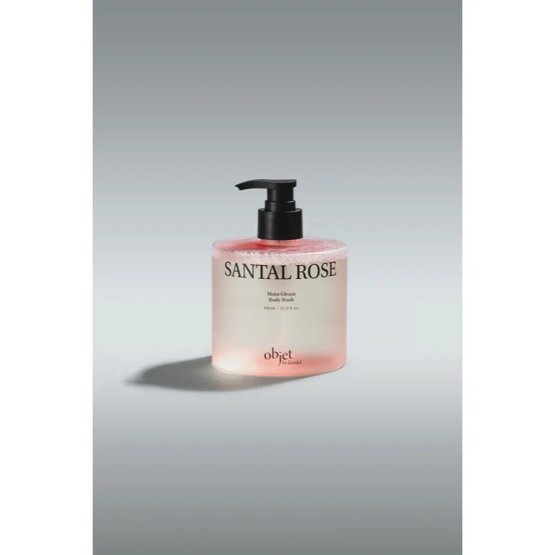 KUNDAL Objet Moist Gleam Body Wash parfémovaný sprchový gel pro intenzivní hydrataci s vůní Santal Rose 450 ml