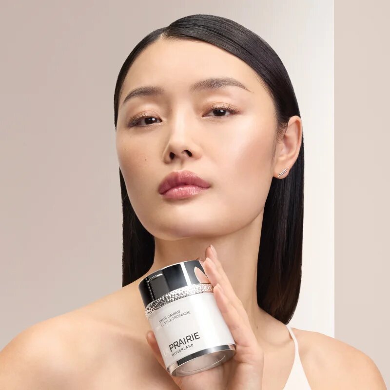 La Prairie White Caviar Crème Extraordinaire denní a noční krém pro rozjasnění pleti 60 ml
