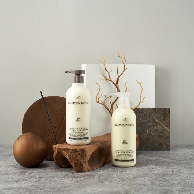 La'dor Moisture Balancing hydratační šampon pro suché a poškozené vlasy 530 ml