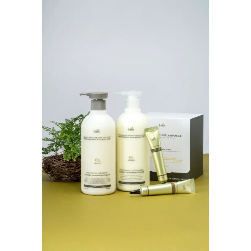 La'dor Moisture Balancing hydratační šampon pro suché a poškozené vlasy 530 ml