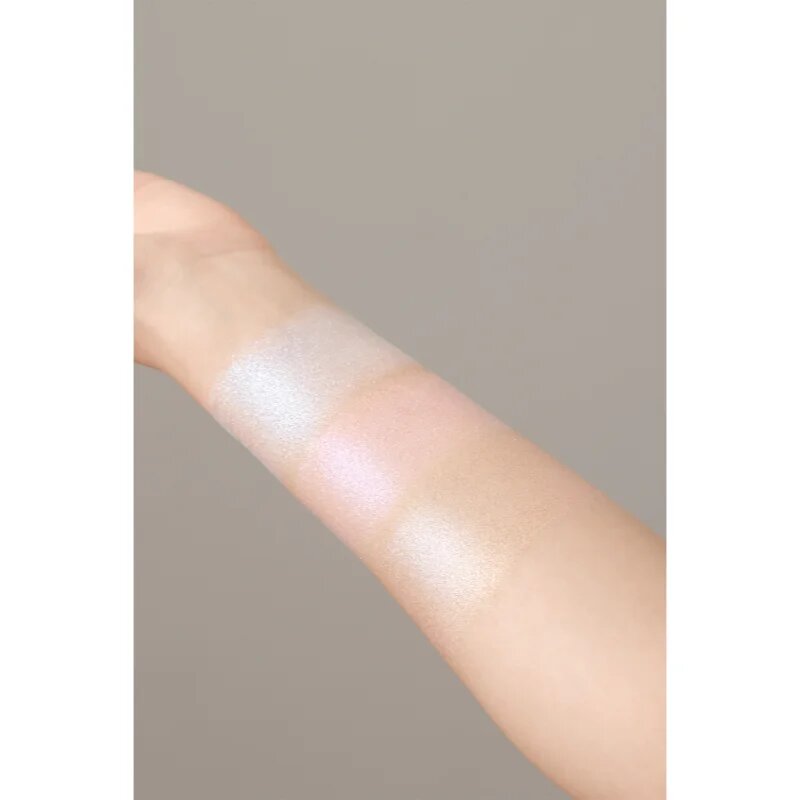 Laka Dreambeam Highlighter kompaktní pudrový rozjasňovač odstín 01 Natural Beam 3.7 g