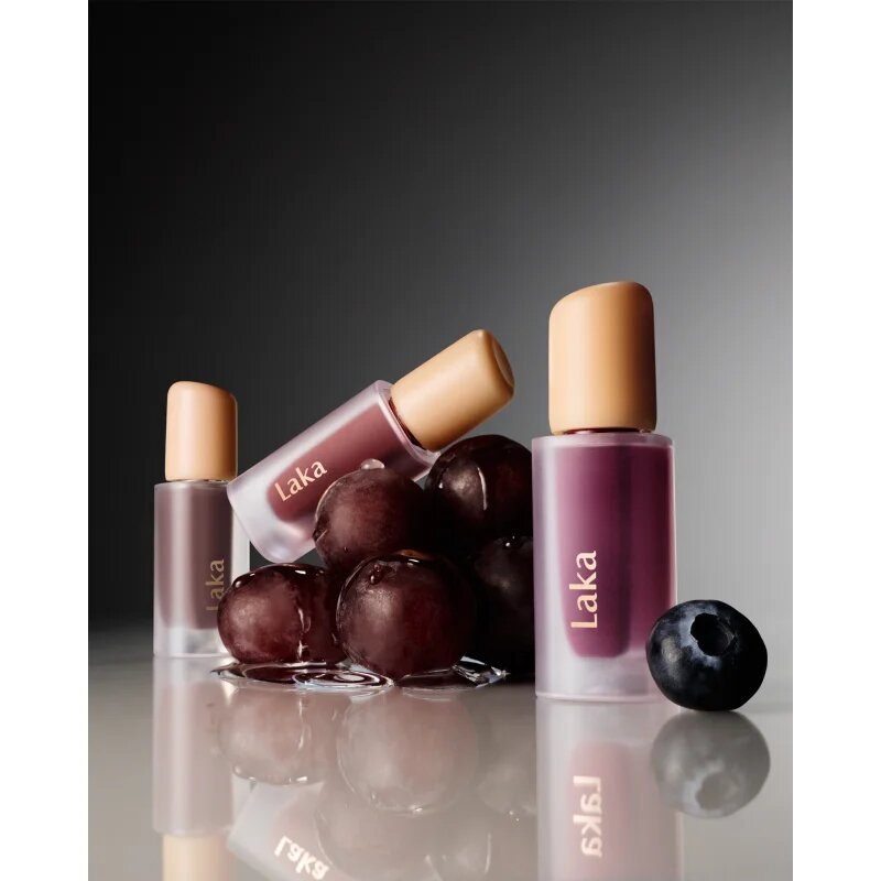 Laka Fruity Glam Tint dlouhotrvající lesk na rty s hydratačním účinkem odstín 121 Ash Nut 4.5 g