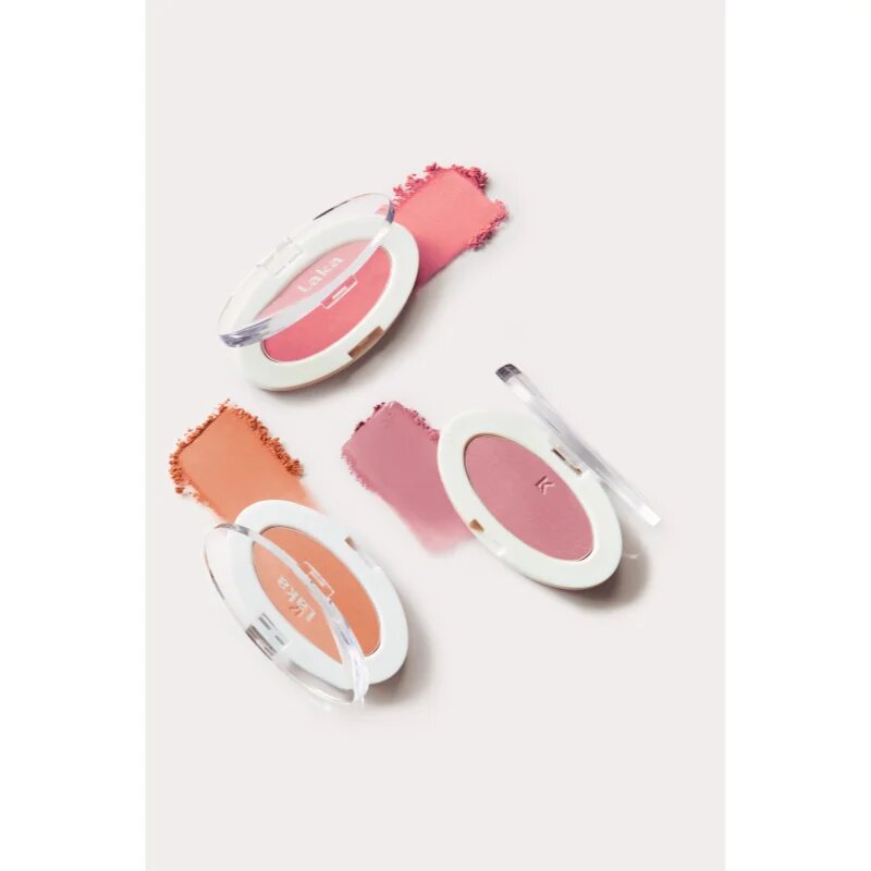 Laka Love Silk Blush pudrová tvářenka pro zdravý vzhled odstín 709 Dolce 5.7 g