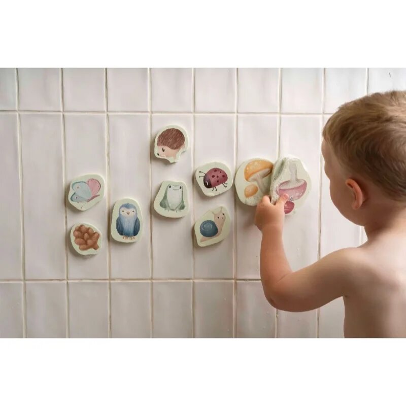 Little Dutch Forest Friends Bath Foam Figures pěnové samolepky do vany 10 m+ 16 ks