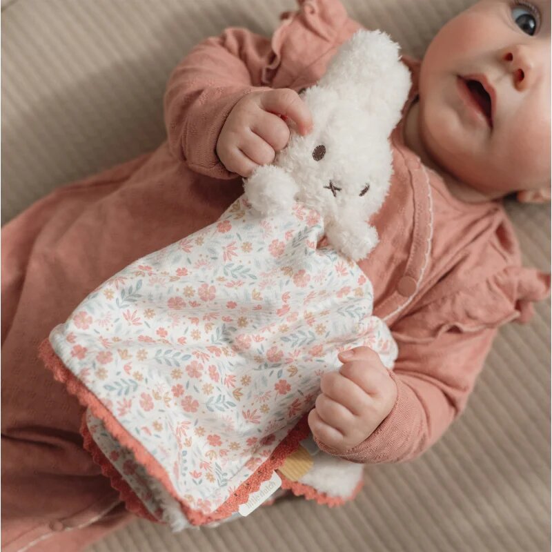 Little Dutch Miffy Fluffy Lucky Blossom Cuddle Cloth usínáček 0 m+ Pink 1 ks