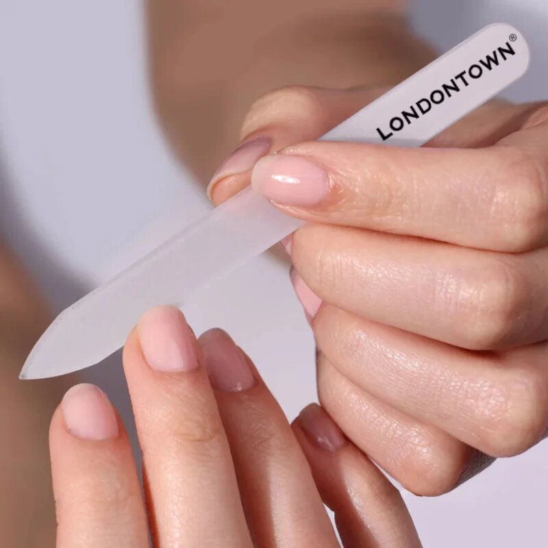 LONDONTOWN Glass Nail File skleněný pilník na nehty 1 ks