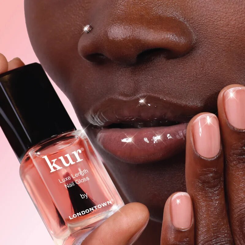 LONDONTOWN Kur Luxe Length Nail Gloss posilující lak pro slabé a poškozené nehty 12 ml