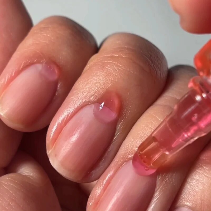 LONDONTOWN Kur Peptide Serum Concentrate regenerační sérum na nehty a nehtovou kůžičku 10 ml