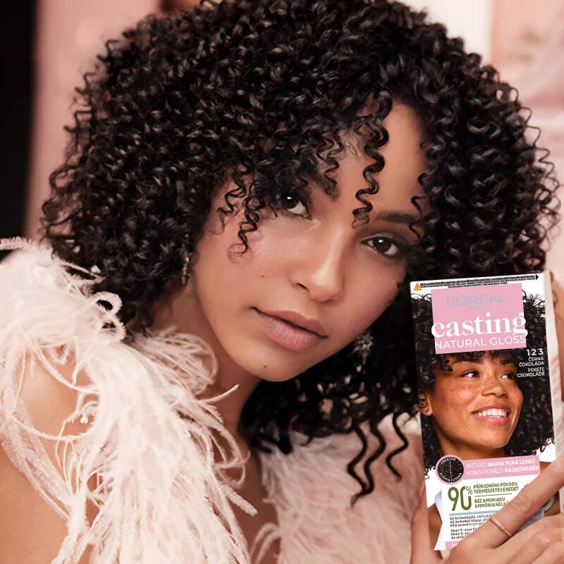 L’Oréal Paris Casting Creme Natural Gloss semipermanentní barva na vlasy odstín 123 BLACK GANACHE 1 ks