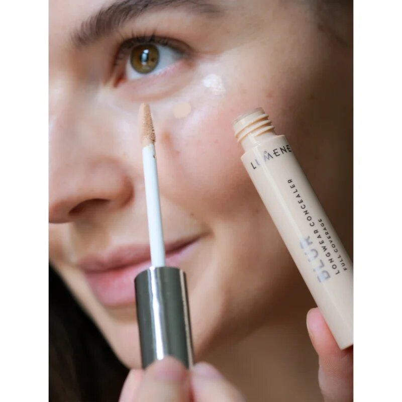 Lumene Blur Longwear tekutý korektor odstín Ultra Light 9 ml