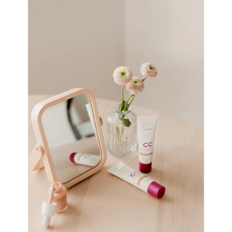 Lumene CC Color Correcting Cream CC krém pro jednotný tón pleti SPF 20 odstín 2 Medium (Cool) 30 ml