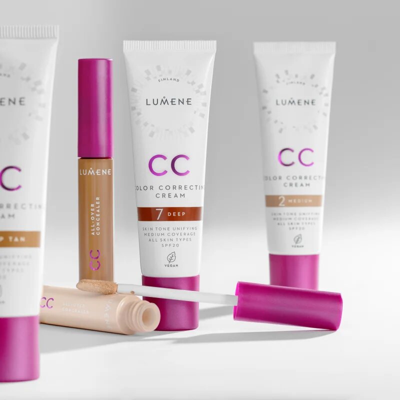 Lumene CC Color Correcting Cream CC krém pro jednotný tón pleti SPF 20 odstín 4.5 (Neutral) 30 ml