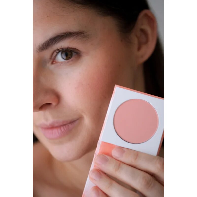 Lumene Natural Glow pudrová tvářenka odstín 2 Berry Glow 4 g