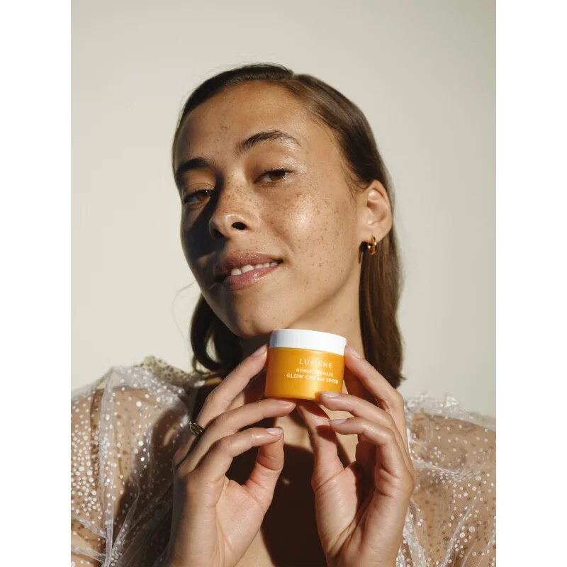 Lumene Nordic-C [VALO] Glow Cream rozjasňující denní krém SPF 30 50 ml