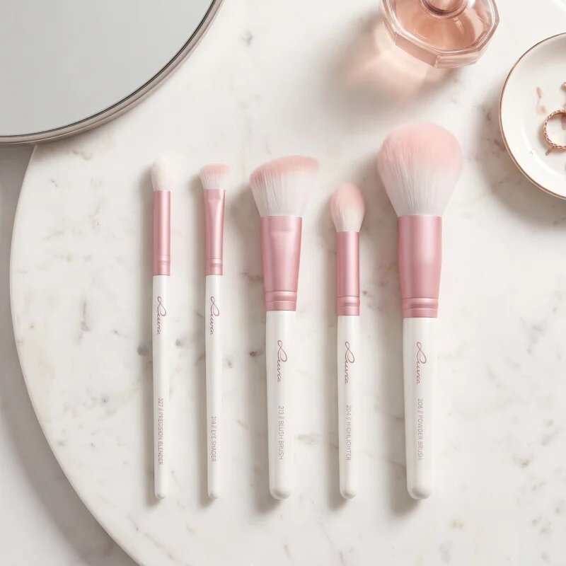 Luvia Cosmetics Daily Essentials sada štětců s pouzdrem Candy