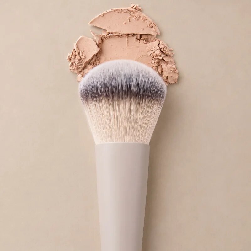 Luvia Cosmetics Full Face Brush Nude Aura štětec na tvář 216 1 ks