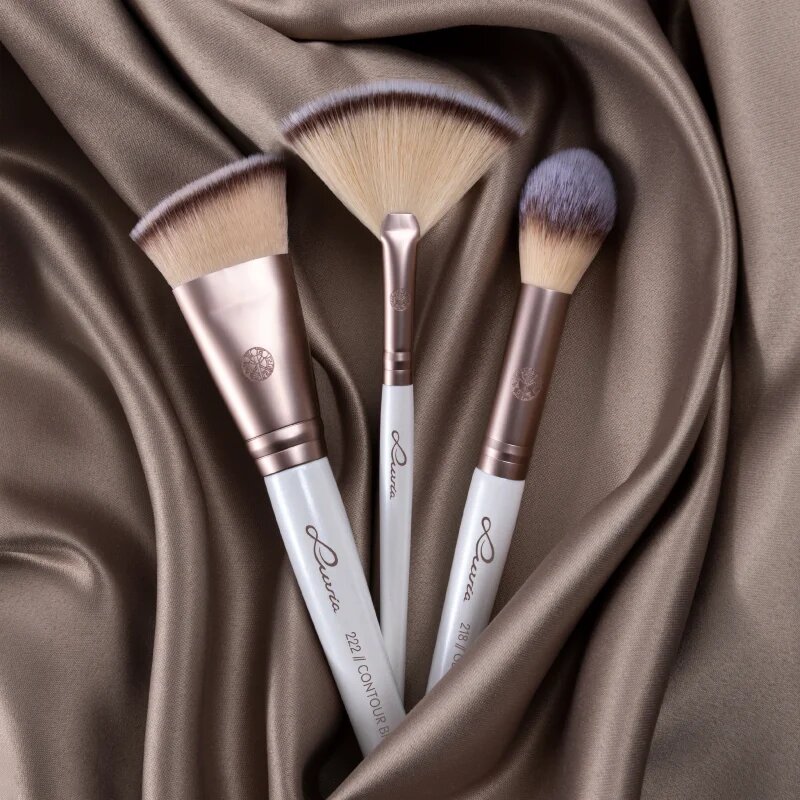Luvia Cosmetics Highlight & Contour Set sada štětců s pouzdrem