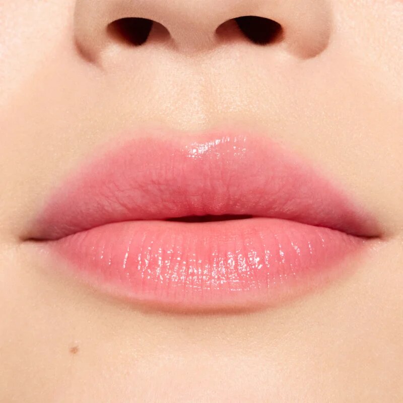 MAC Cosmetics Glow Play Lip Balm vyživující a hydratační balzám na rty odstín Smile 3.14 g