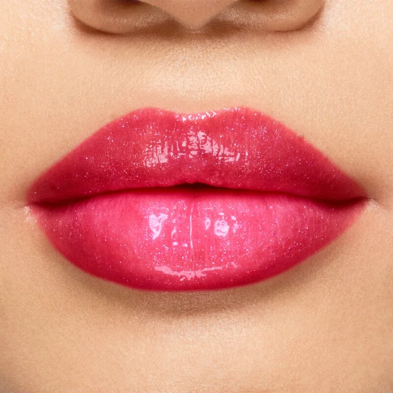 MAC Cosmetics Holiday Lipglass Air lesk na rty odstín Ruby Whoa 5 ml