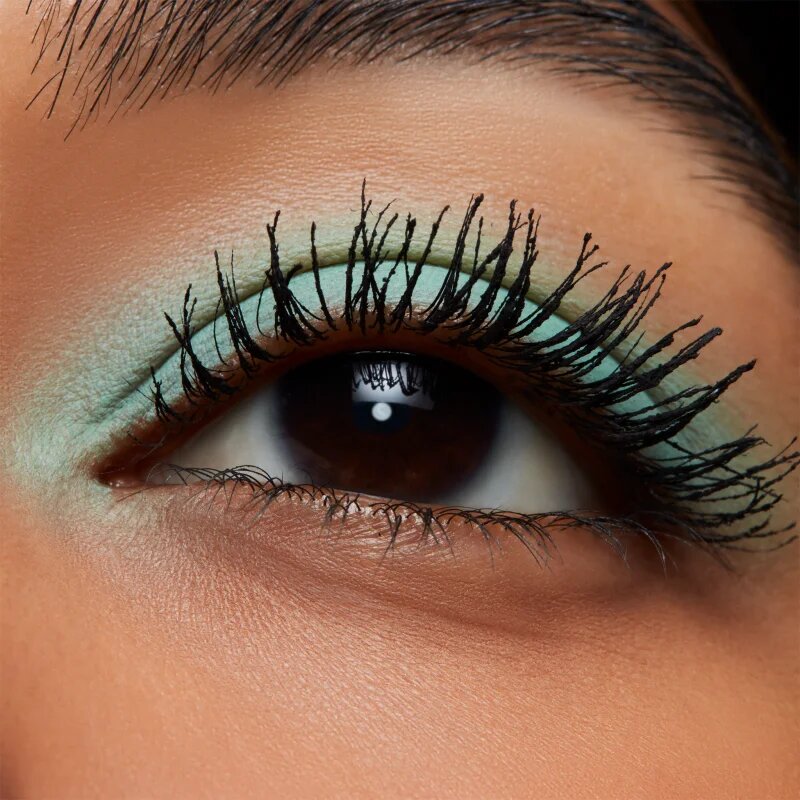MAC Cosmetics Lash Dry Shampoo Mascara Refresher vrchní vrstva na řasenku s efektem suchého šamponu pro objem a oddělení řas 1.7 g