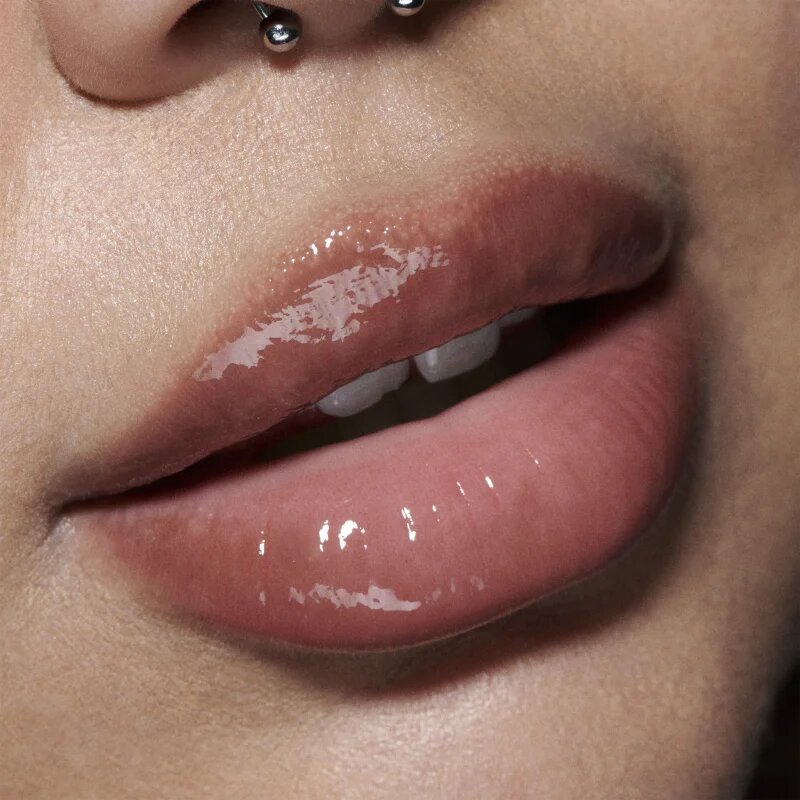 MAC Cosmetics Lipglass Air hydratační lesk na rty odstín Casual 5 ml