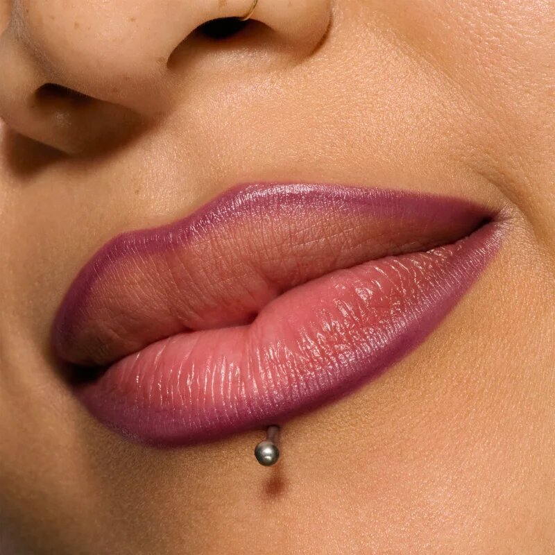 MAC Cosmetics Lipglazer tužka na rty odstín Nightmoth 0.25 g