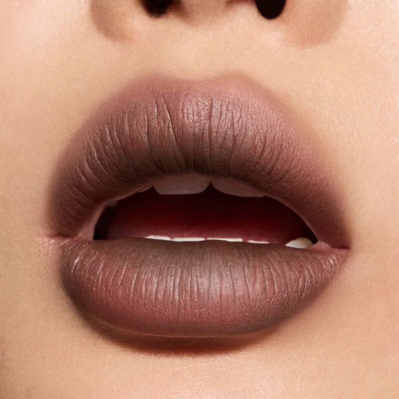 MAC Cosmetics Powder Kiss Hazy Matte matná rtěnka odstín Chestnut 3.5 g