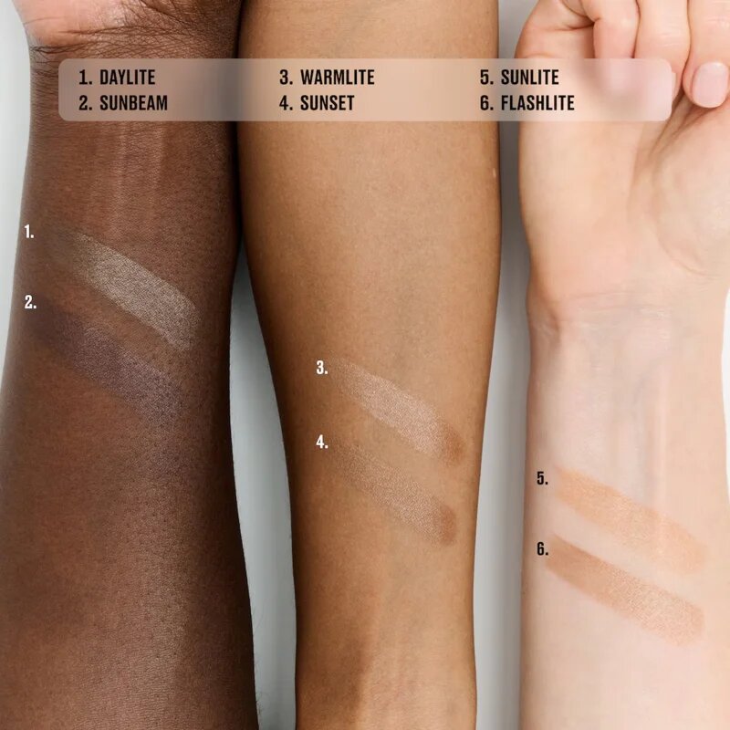 MAC Cosmetics Strobe Beam Bronzelighter tekutý bronzer s rozjasňujícím efektem odstín Sunbeam 4.3 ml