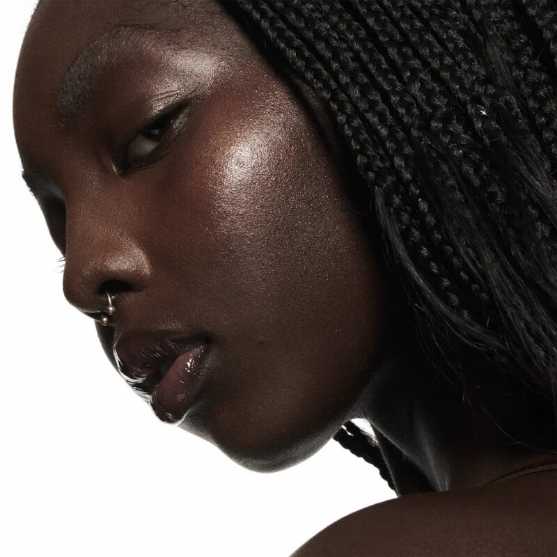 MAC Cosmetics Strobe Liquid Blush tekutá tvářenka odstín Ice Gleam 4.3 ml