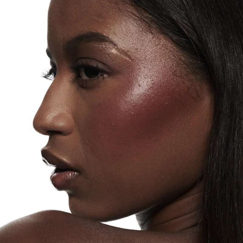 MAC Cosmetics Strobe Liquid Blush tekutá tvářenka odstín Plummy Bare 4.3 ml