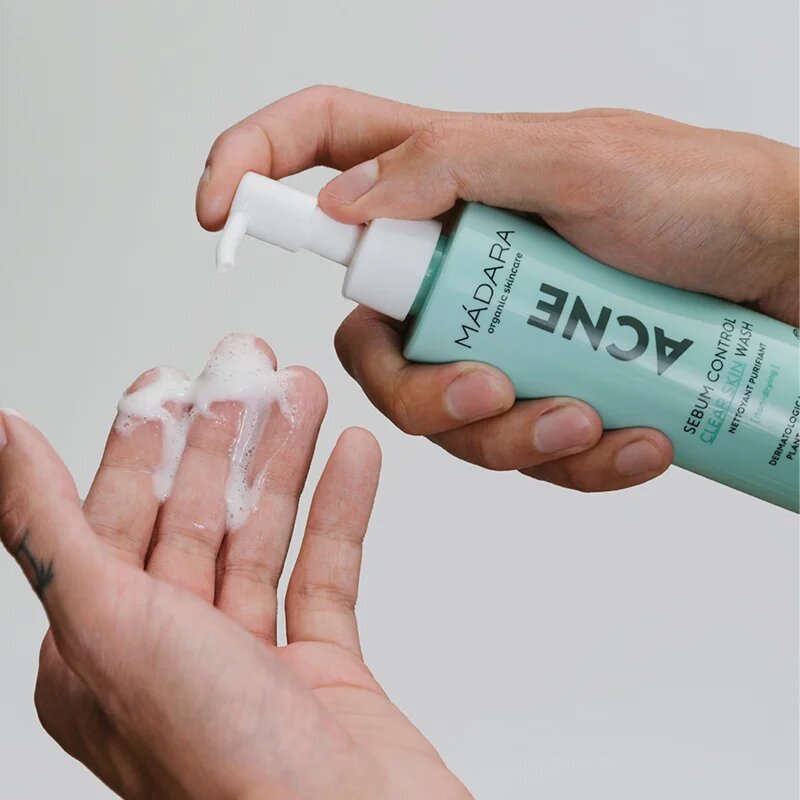 Mádara MÁDARA Acne mycí gel na obličej 140 ml