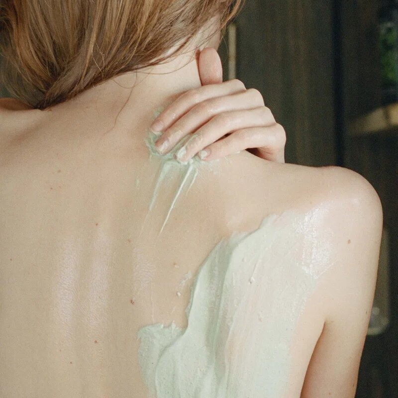 Mádara MÁDARA AHA+Mineral vyhlazující tělový peeling 175 ml