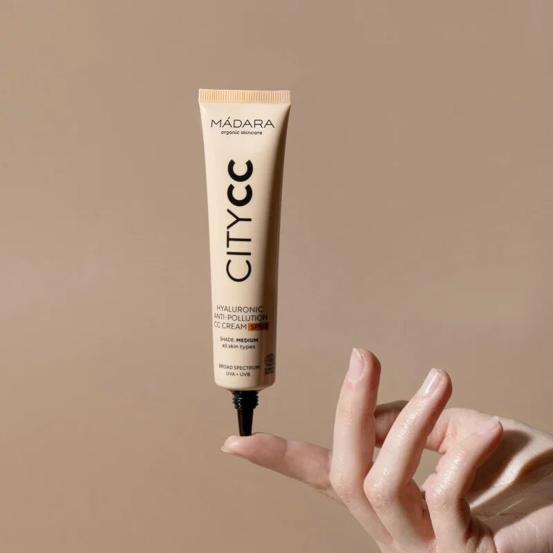 Mádara MÁDARA City CC CC krém pro jednotný tón pleti SPF 15 odstín Light 40 ml