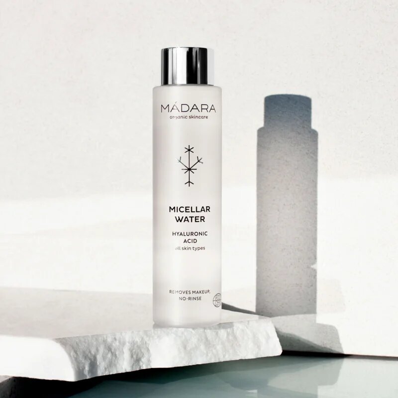 Mádara MÁDARA Cleansing čisticí micelární voda s kyselinou hyaluronovou 100 ml