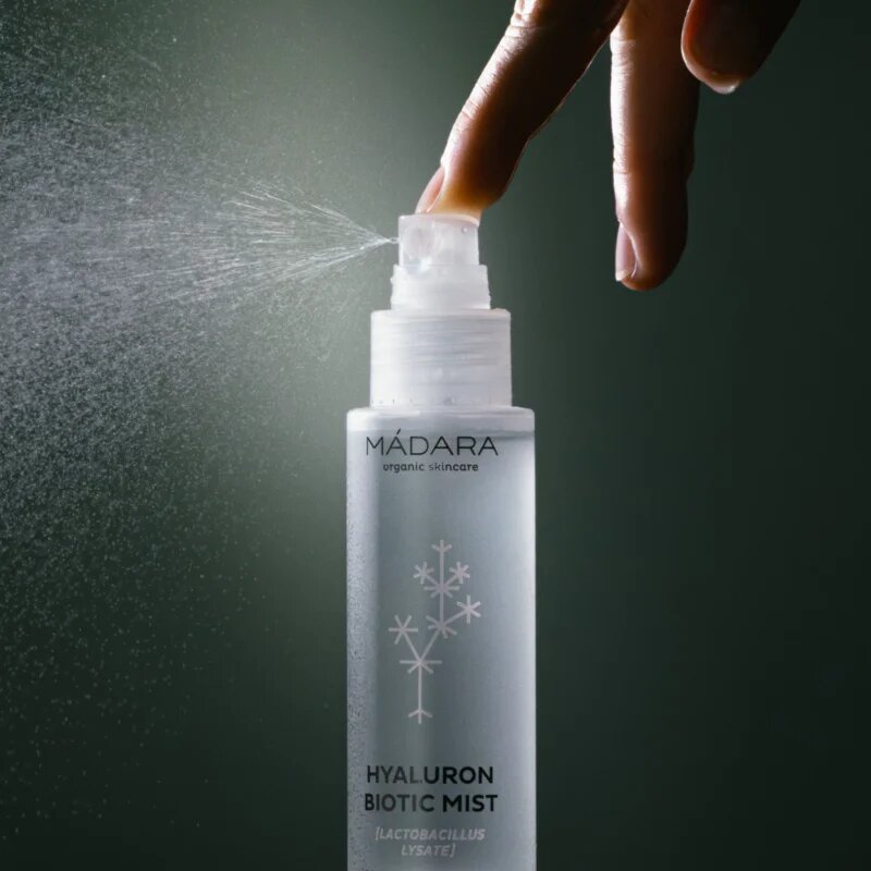 Mádara MÁDARA Hyaluron Biotic Mist pleťová emulze s kyselinou hyaluronovou 100 ml